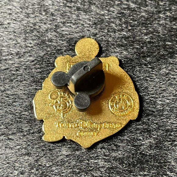 Tokyo Disney Sea 5th Anniversary Chip Aladdin Prize Tokyo Disney Land Pin Japan - Picture 2 of 2